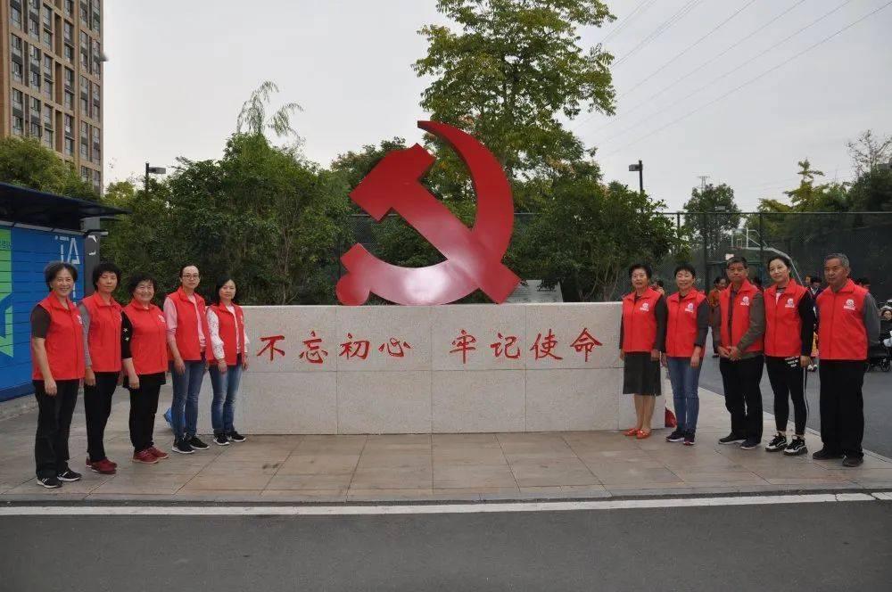 滚动的圆球无敌版